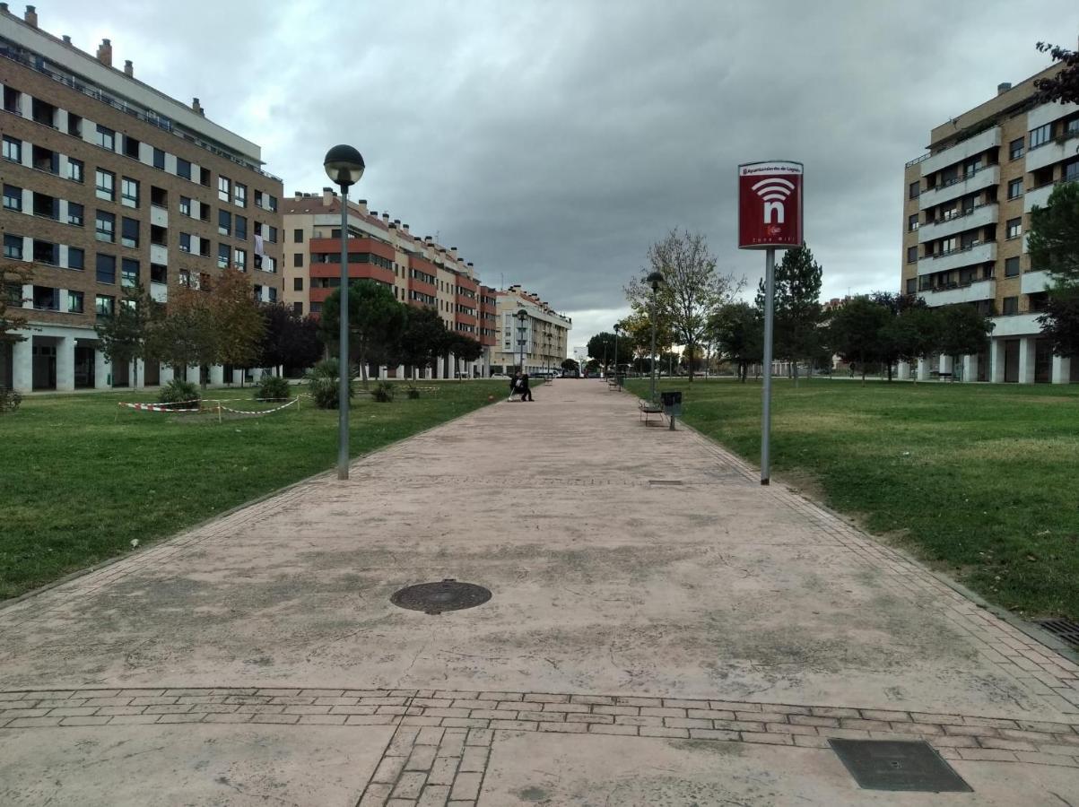 Apartamento Los Lirios Logroño Exterior foto