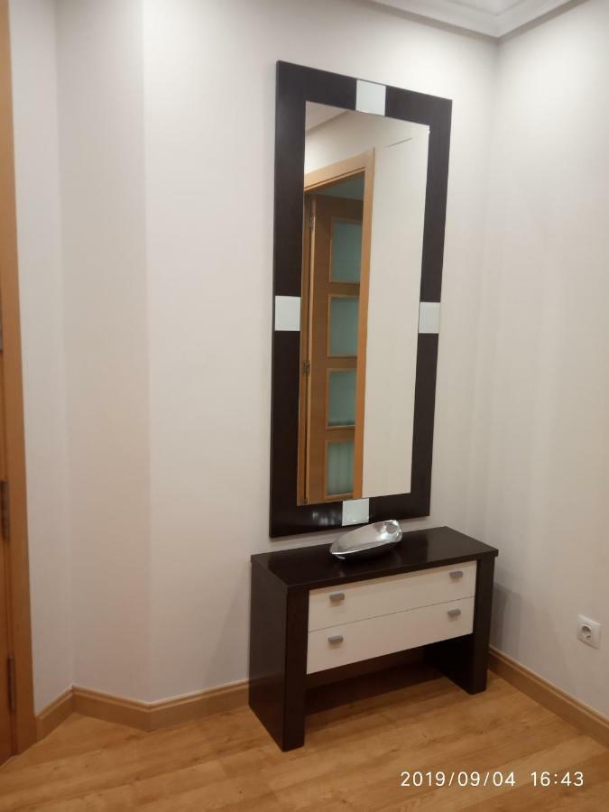 Ferienwohnung Apartamento Los Lirios Logroño Exterior foto